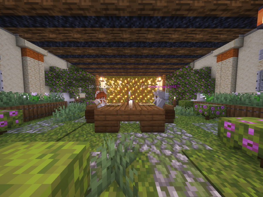 Noiituko and Ladiesman at their private restaurant.